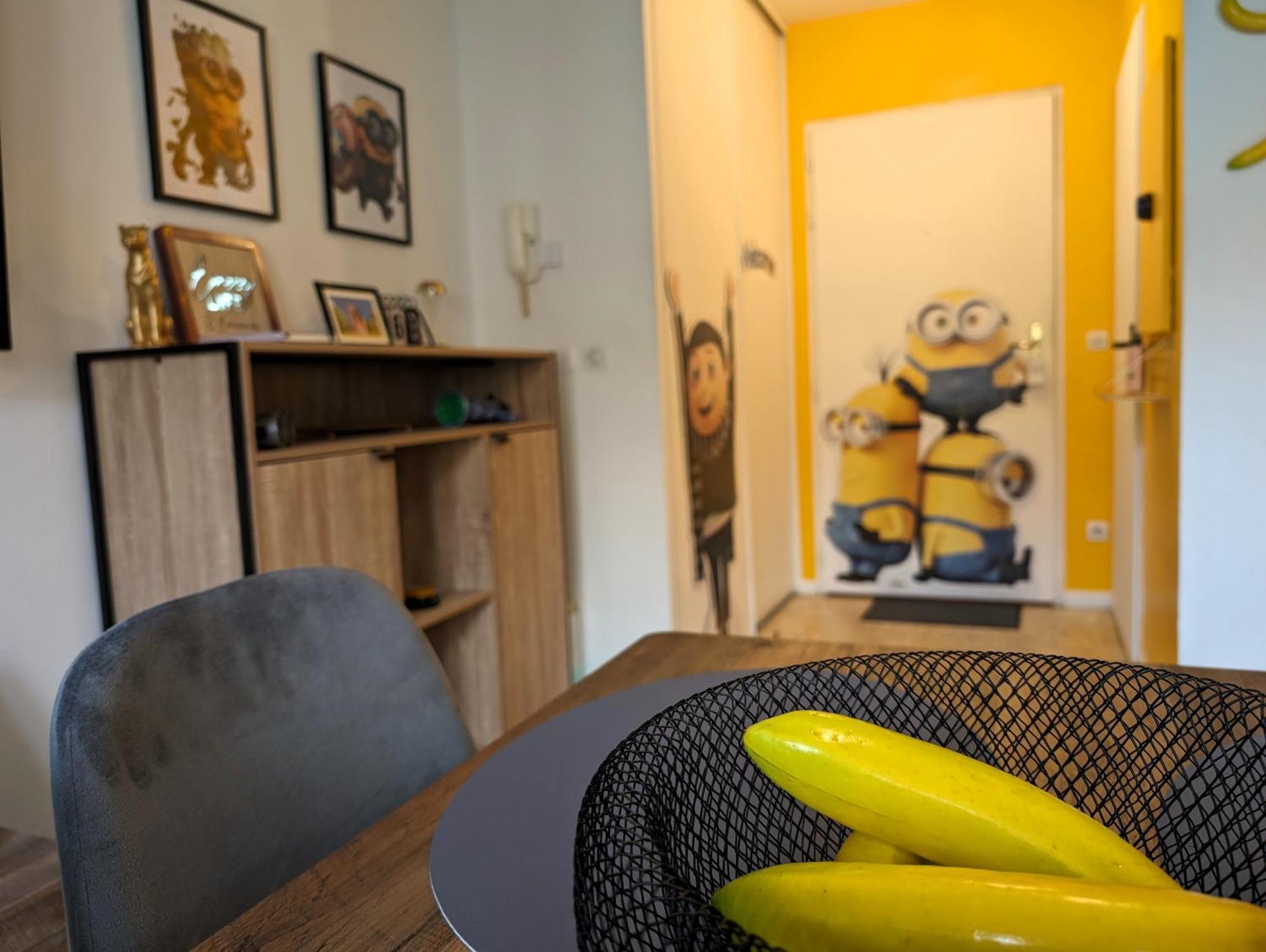 Le Repaire Des Minions - 10' Disney - Familial Bailly-Romainvilliers Kültér fotó